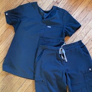 Figs Women’s Dark Harbor Catarina & Yola Scrub Set